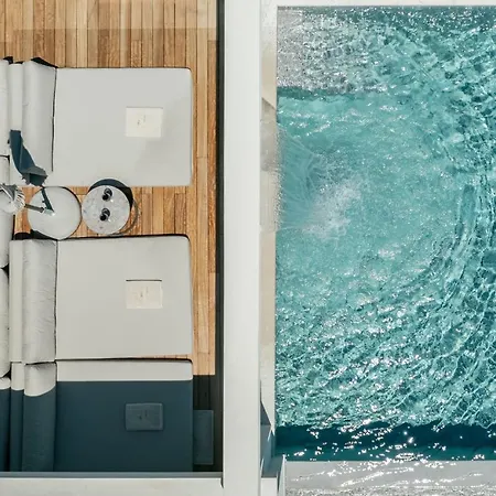 Villa Nerea Deluxe Seafront Villa, Iconic Infinity Pool, By Thinkvilla *